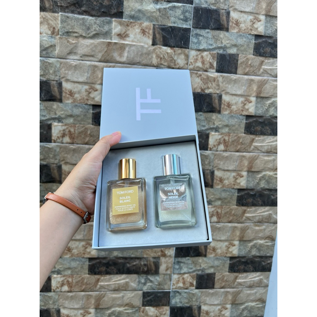 2 Chai nước hoa body oli TF soleil blanc + soleil neige 45ml full box