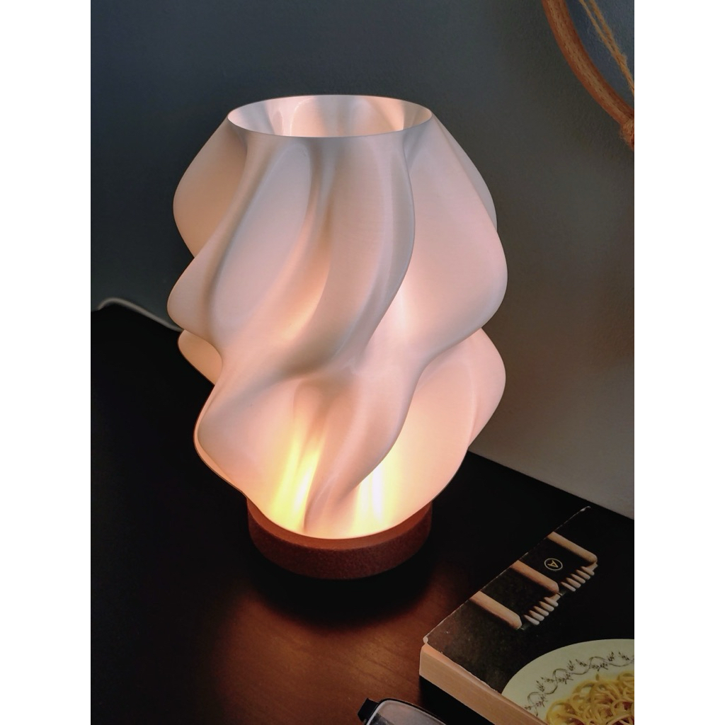 Đèn bàn Trang Trí góc làm việc Designer-Esque fully 3D-printable Vasemode Lamp Design