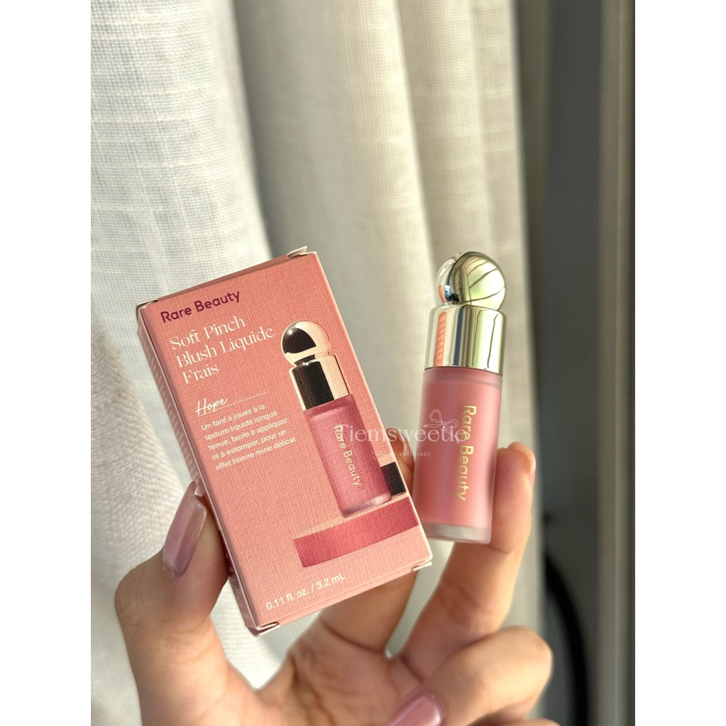 Má hồng Rare Beauty Dewy Liquid Blush màu Hope 3.2ml