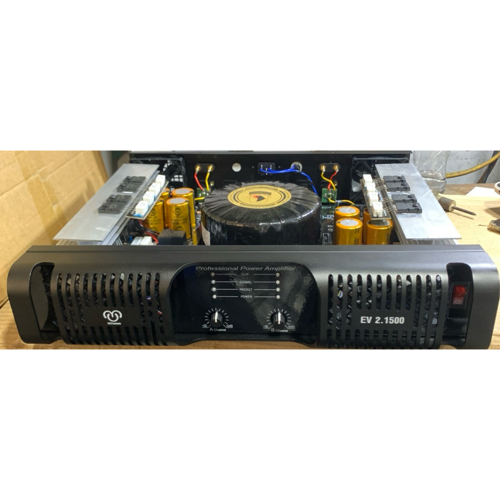 Cục Đẩy 2 Kênh. 2.1500. 24 Sò đại . 2200W