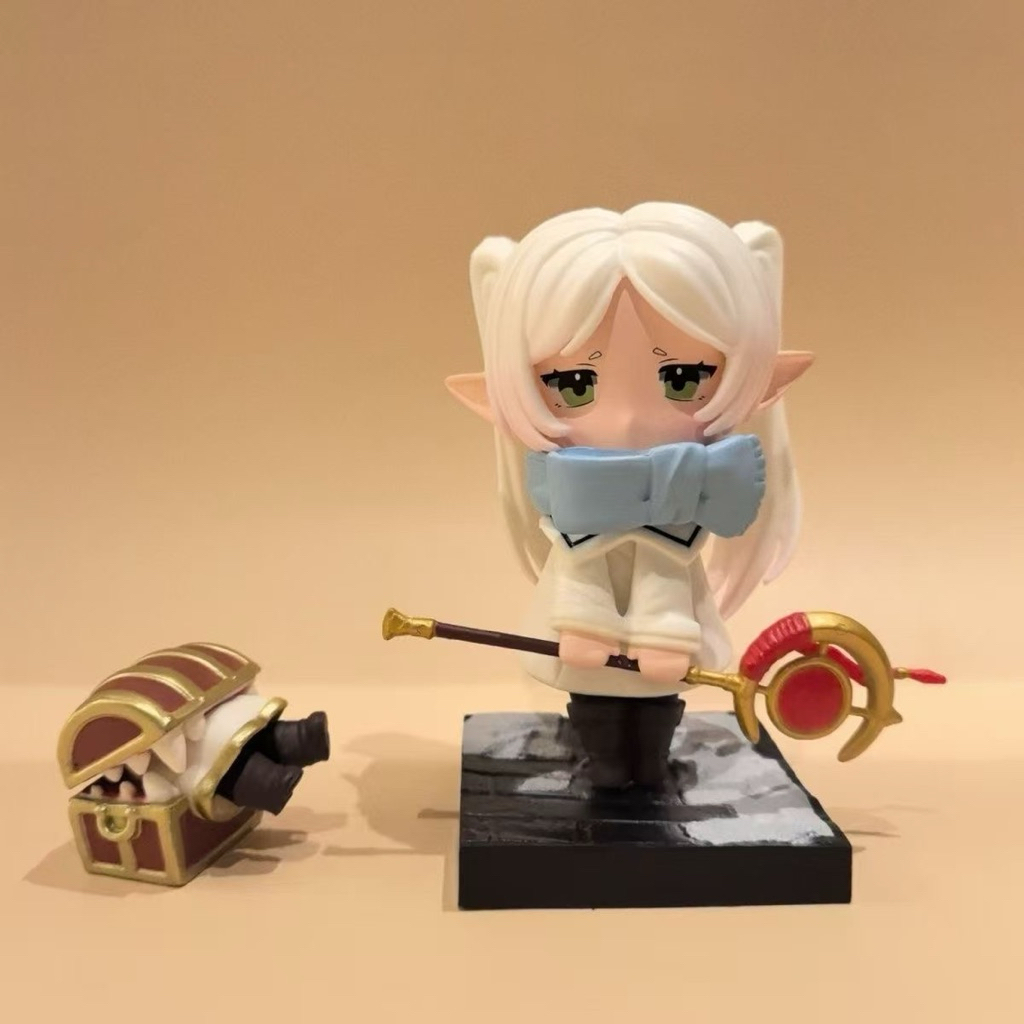 Mô Hình Pháp Sư Frieren Chibi - Figure Frieren Đội Khăn Len Kèm Phụ Kiện Hòm Mimic