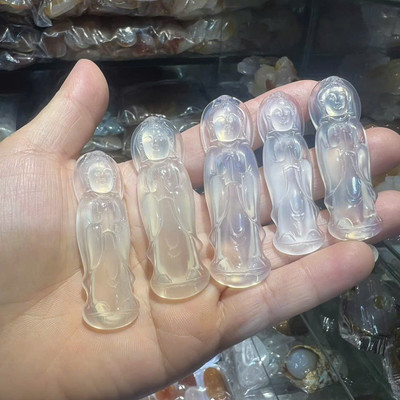 Mặt Dây Chuyền Phật Quan Âm Mã Não Bạch Nguyệt Quang 6cm - Ngọc Trai Trường Thịnh