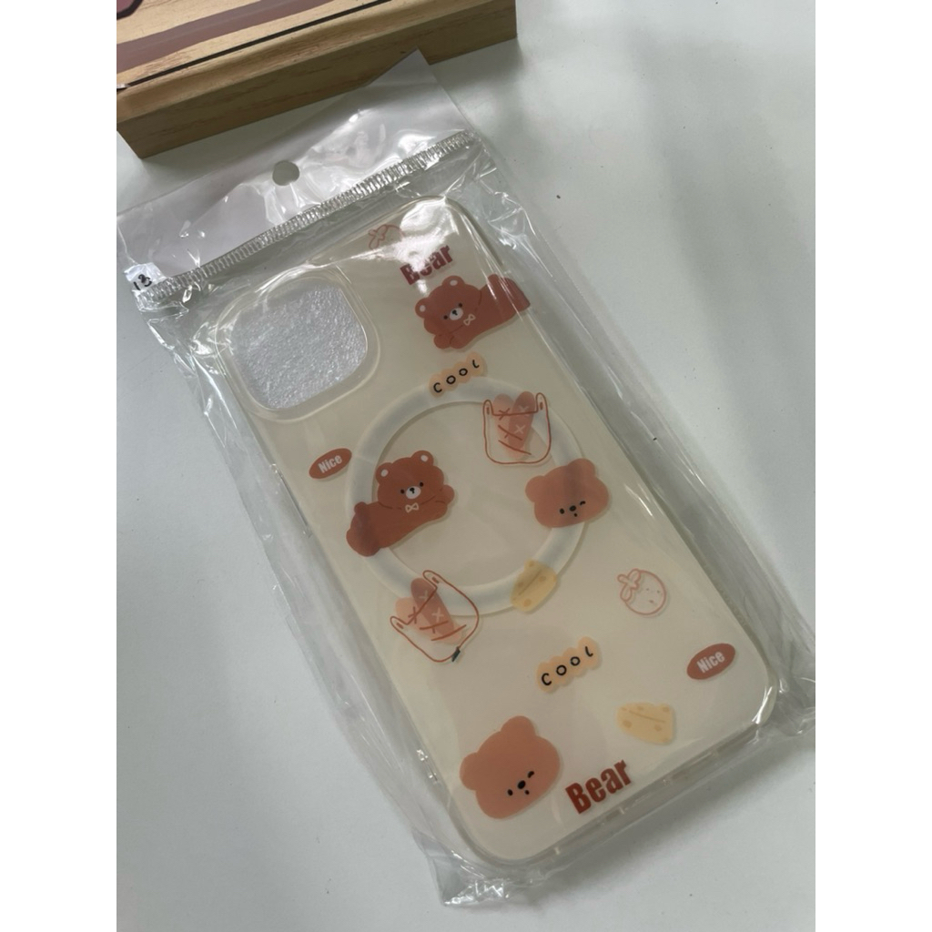 Ốp IPhone 13 thường thiệt kế gấu cute chống sốc