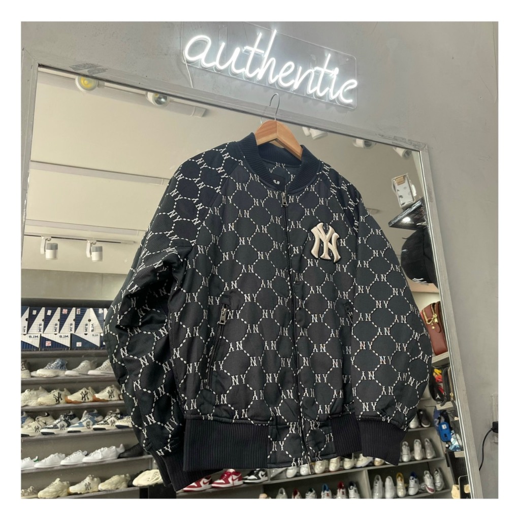 [Chính hãng] Áo Bomber MLB Diamond Monogram Jacquard New York Yankees Đen - 3AJPM0224-50BKS