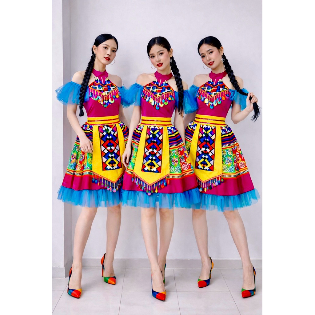 Bộ Trang Phục Thổ Cẩm Nữ H'Mông - H'Mông Nữ 2 - Trang Phục Biểu Diễn Xuân Hằng