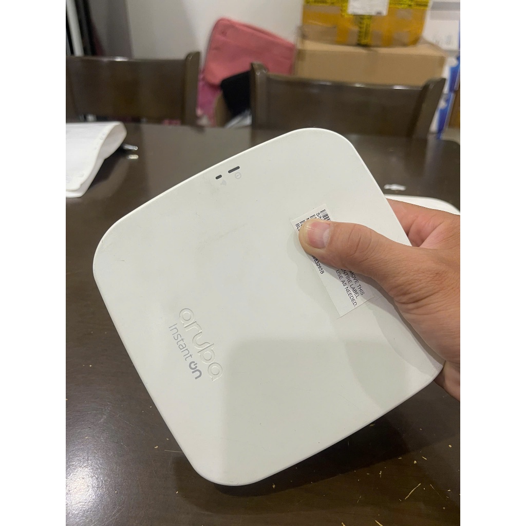 Bộ phát wifi Aruba Instant On AP11 RW qua sử dụng