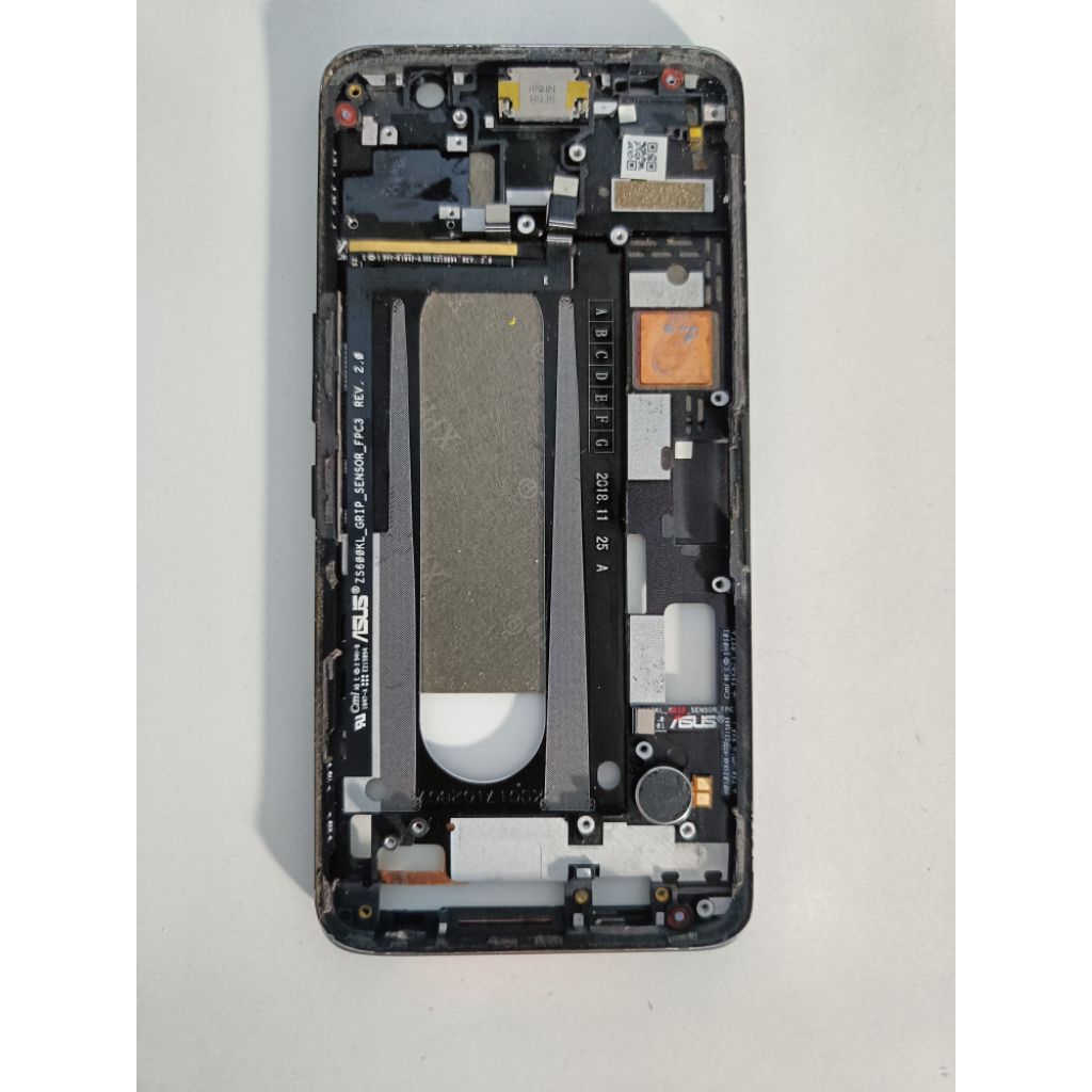 Khung sườn zin tháo máy Asus ROG Phone 1 còn tốt