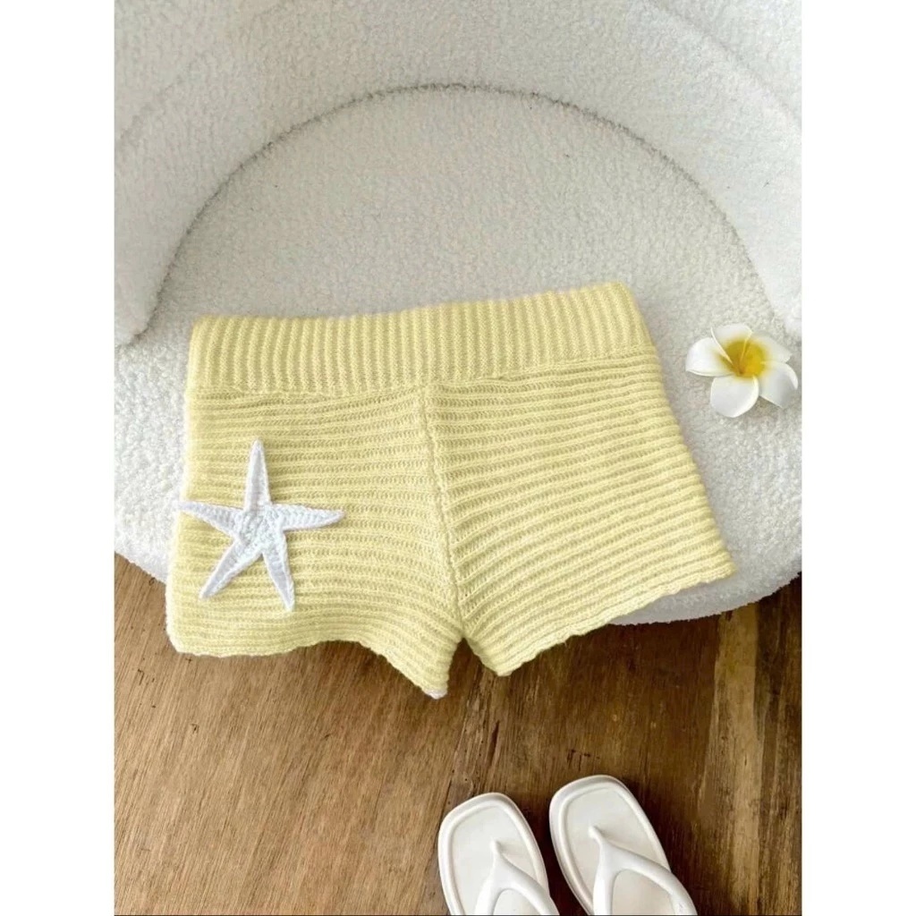 Quần Short Len Nữ Đính Sao Biển – Quần Đùi Dáng Ôm Co Giãn, Mềm Mịn, Mặc Đi Biển Xinh Xắn Style Hàn Quốc Hot Trend HH11 | BigBuy360 - bigbuy360.vn