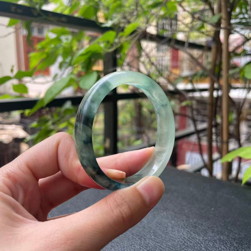 536 - Ni tay 52 (Bản hẹ ni 49-50) Vòng tay quý phi (dáng oval) phỉ thúy Myanmar bạch băng phớt hoa b