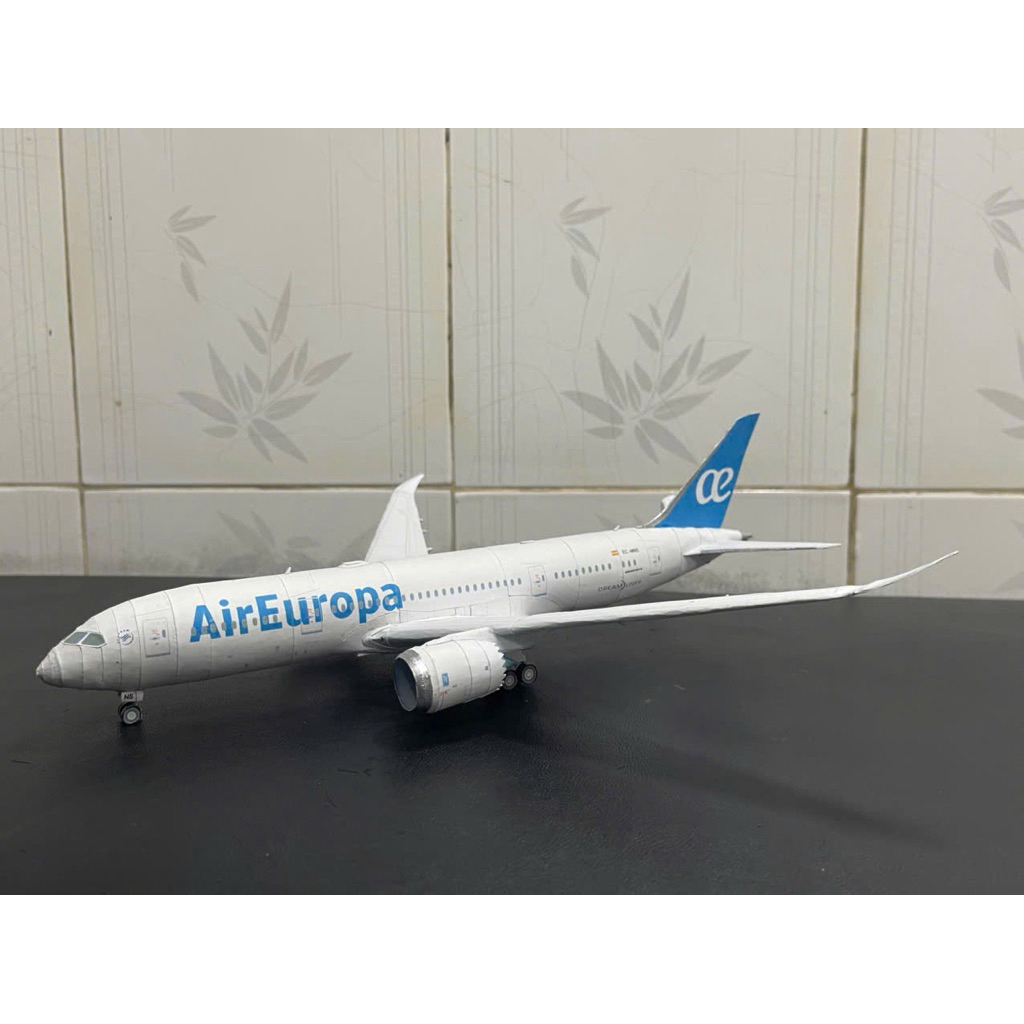 b787-8 AirEuropa tỉ lệ 1/120 mô hình giấy(đọc mô tả)
