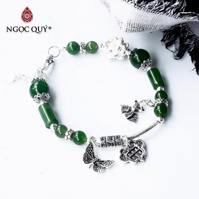Vòng tay đá Ngọc bích tự nhiên phối charm - Mẫu VC0408 - Ngọc Quý