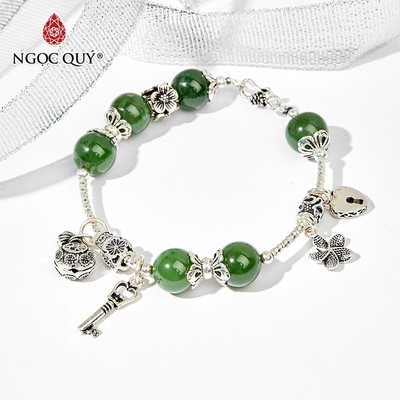 Vòng tay đá Ngọc bích tự nhiên phối charm - Mẫu VC0378 - Ngọc Quý