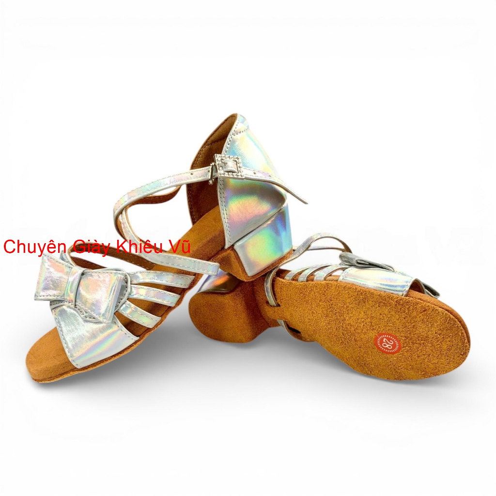 Giày Khiêu Vũ Dancesport Latin Bé Gái KD 114 Gót Vuông 3.5cm (114K) - Trắng Ánh Trai (Tặng Túi Đựng 