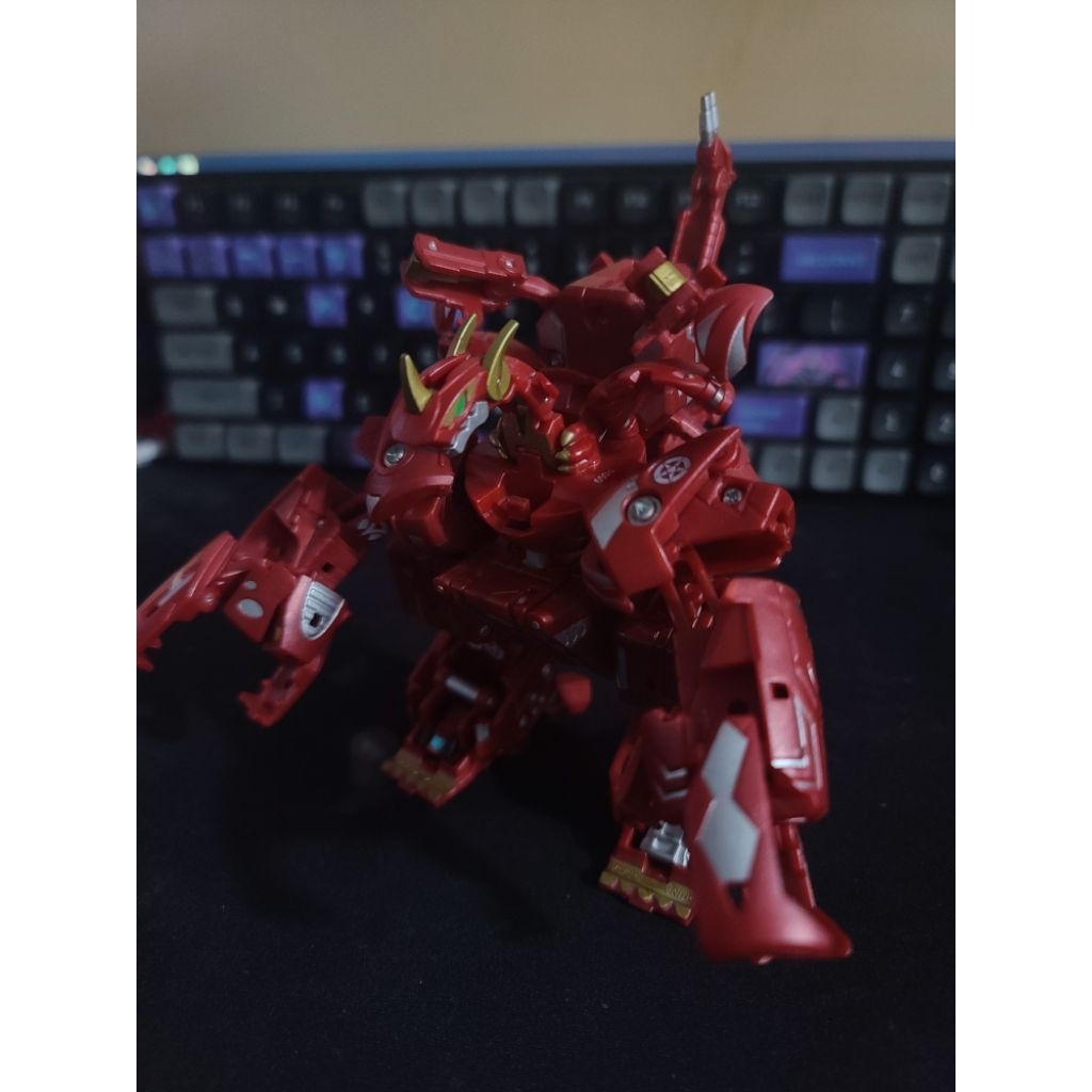 [Chính Hãng] Bakugan Maxus Dragonoid bản mĩ Drago cánh nhỏ tự bung