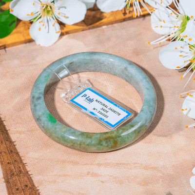 Vòng Tay Cẩm Thạch Type A Mã 336585 Xanh Điểm Phỉ Ni 54 - Ngọc Trai Trường Thịnh