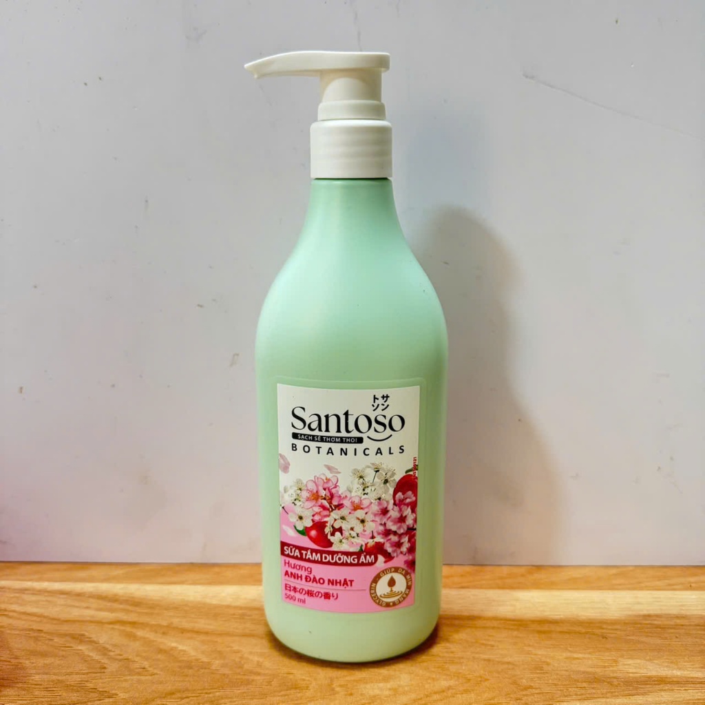 Sữa Tắm dưỡng ẩm cho da Santoso hương thơm dịu ngọt chăm sóc da (chai 500ml) hạn sử dụng 22/04/2027