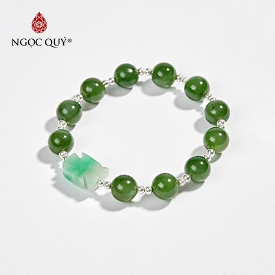 Vòng tay đá Ngọc bích tự nhiên phối charm - Mẫu VC0902 - Ngọc Quý