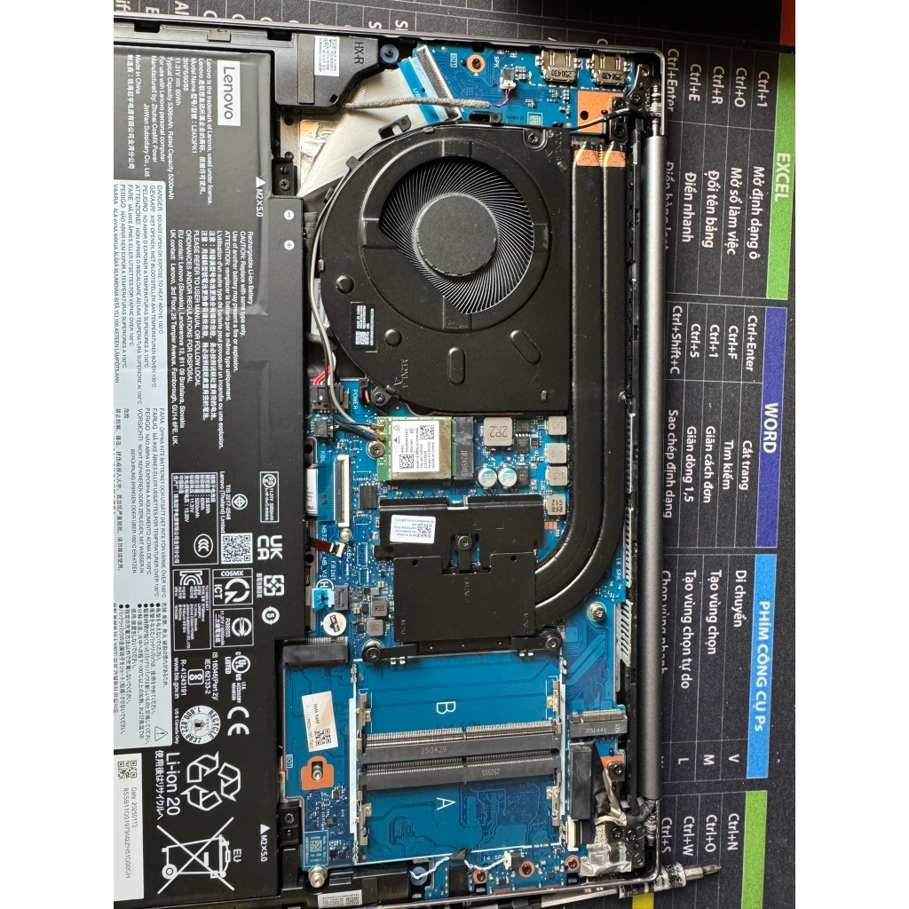 Quạt tản nhiệt Slim 5 14akp10 83hx001jvn (Không gồm ống đồng tản nhiệt)