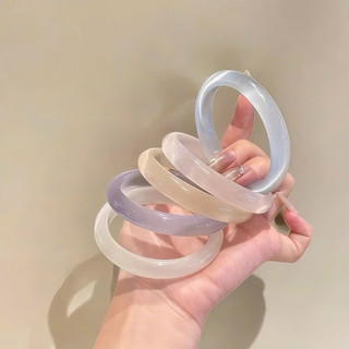 Vòng tay đá Thạch Anh bạch nguyệt quang, thu hút tài lộc, may mắn,bình an phù hợp Các mệnh Kim - Mộc - Thuỷ - Hoả - Thổ