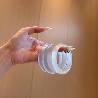 Vòng tay đá Thạch Anh bạch nguyệt quang, thu hút tài lộc, may mắn,bình an phù hợp Các mệnh Kim - Mộc - Thuỷ - Hoả - Thổ