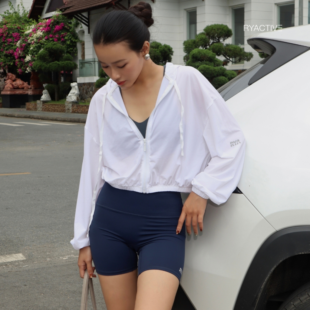 Áo khoác RYACTIVE - LIGHTWEIGHT JACKET Màu Trắng