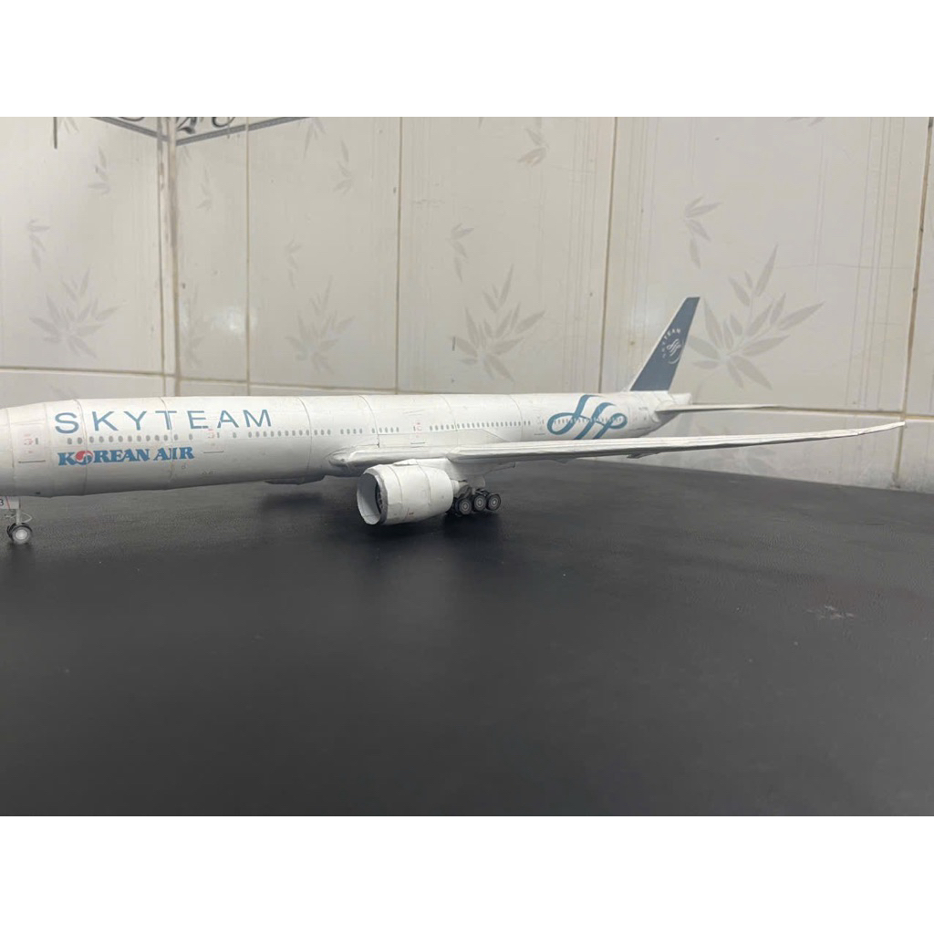 B777-300er Korean air Sky team livery tỉ lệ 1/120 mô hình giấy(đọc mô tả)
