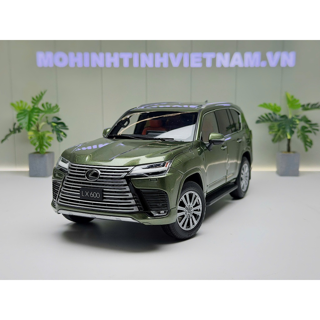 XE MÔ HÌNH LEXUS LX600,TỶ LỆ 1/18 LCD