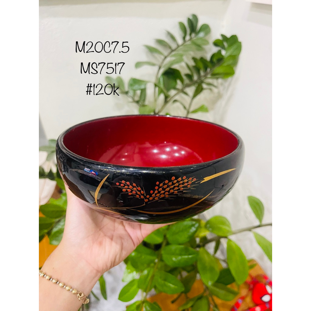 Tô cốt gỗ dày nặng phủ meca, nặng tay lắm luôn, có xước lòng nhẹ