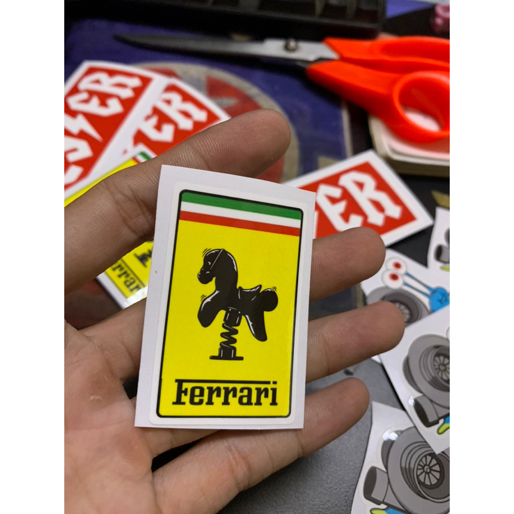 [1 cặp] tem con Ferrari troll dán xe đạp, xe hơi, xe máy đẹp nét căng