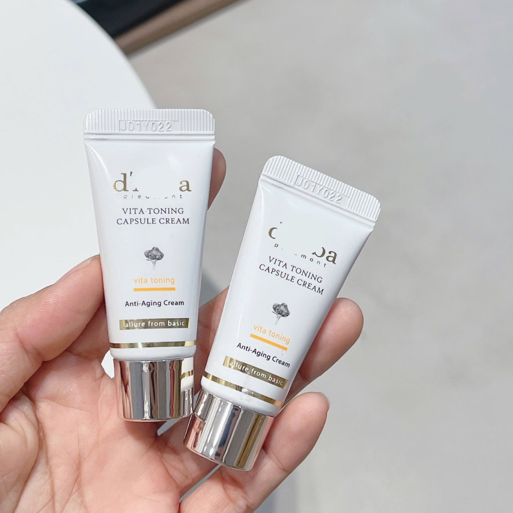 Kem dưỡng trắng da cao cấp Vita toning capsule cream 10g / cool gel cream 3.5ml mini full box