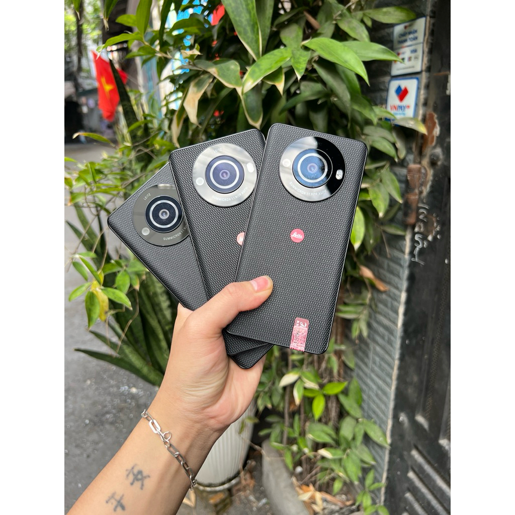 Điện thoại Sharp Leitz Phone 3 (12GB/512GB) – Snapdragon 8 Gen 2, Camera Leica