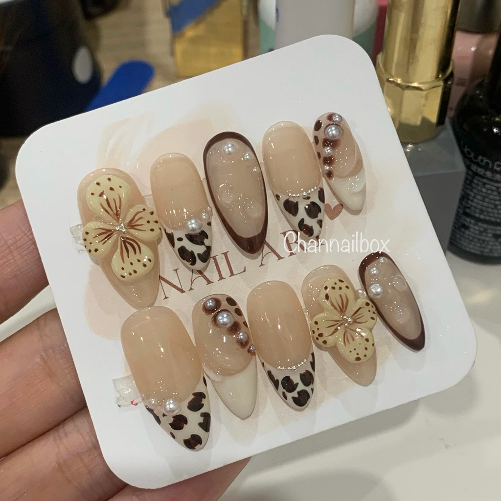 Nailbox thiết kế gu châu âu nhẹ nhàng ( Ảnh thật shop tự chụp)