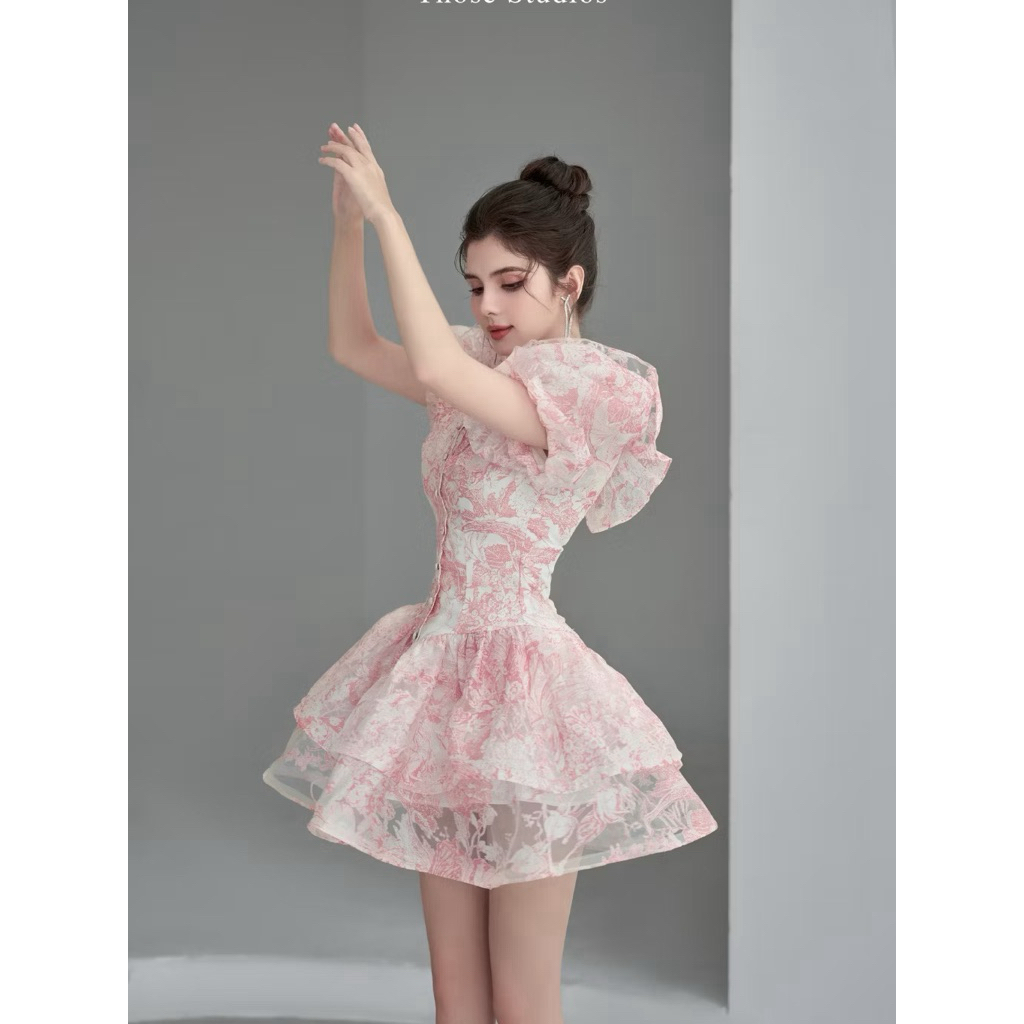 Đầm hồng hoạ tiết, đầm bánh bèo đi biển Those Studios bay bổng nhẹ nhàng Camelia Dress