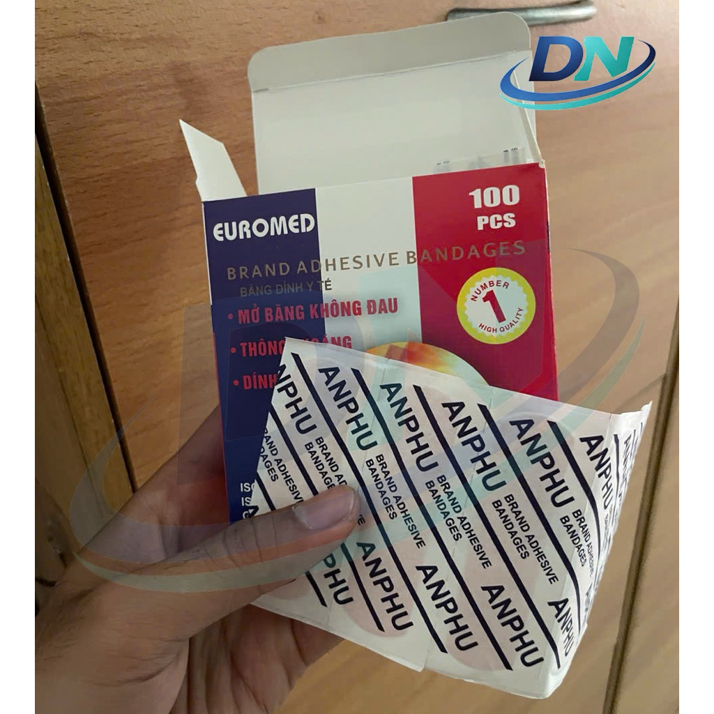 BĂNG CÁ NHÂN Y TẾ EUROMED BẢO VỆ VẾT THƯƠNG TIỆN LỢI DỄ SỬ DỤNG HỘP 100 MIẾNG