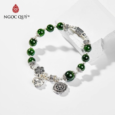 Vòng tay đá Diopside tự nhiên phối charm - Mẫu VC0984 - Ngọc Quý