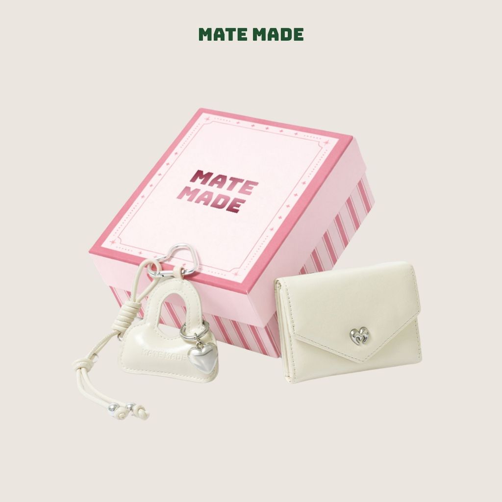 Set Quà Tặng MATE MADE Ví Letter Kèm Charm, Hộp Quà Hồng Kẻ Trắng (Tặng Bạn Thân, Bạn Gái)