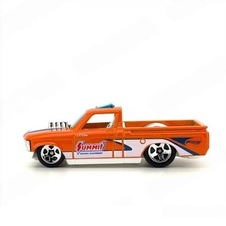 Mô hình xe địa hình off-road bán tải Hot Wheels Custom 1972 '72 Chevy LUV