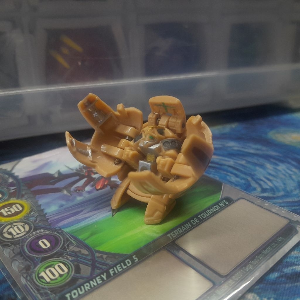 Lazerman B1 - Mô hình Bakugan Battle Brawlers S1 (Chính hãng)