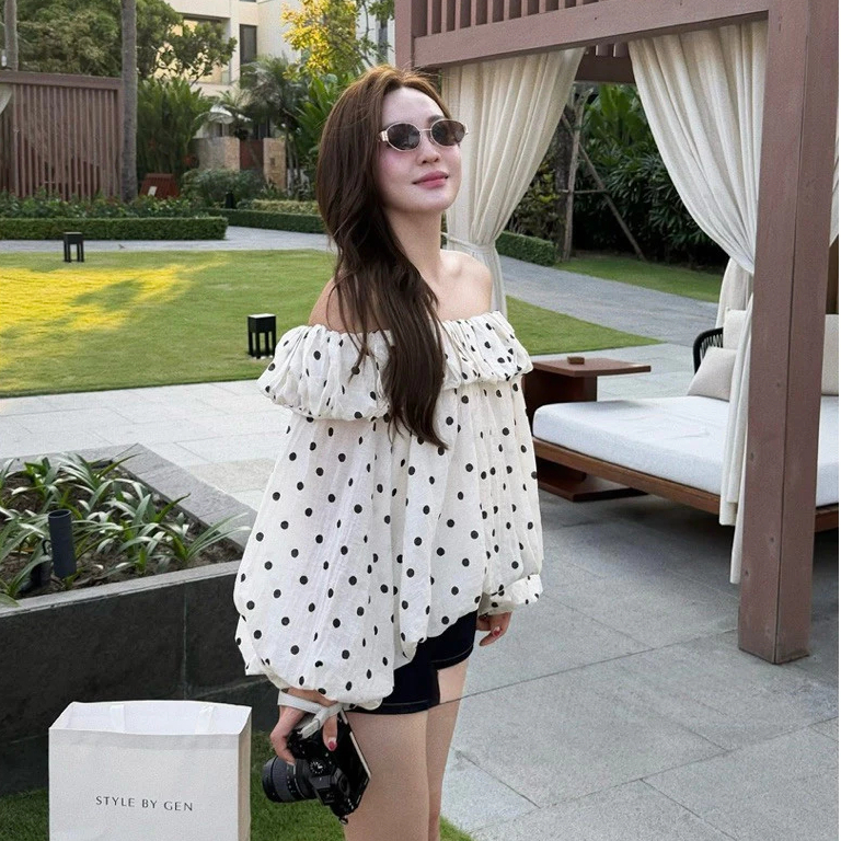 ÁO TRỄ VAI DÀI TAY CHẤM BI SIÊU XINH TIỂU THƯ TƠ MỀM MIMI TOP - DÀNH CHO NỮ | BigBuy360 - bigbuy360.vn