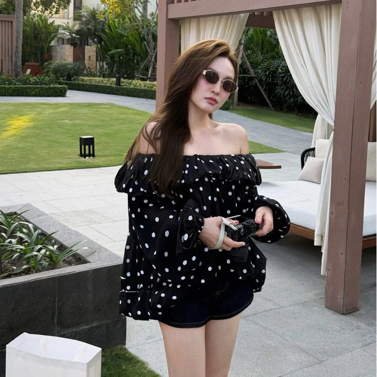 ÁO TRỄ VAI DÀI TAY CHẤM BI SIÊU XINH TIỂU THƯ TƠ MỀM MIMI TOP - DÀNH CHO NỮ | BigBuy360 - bigbuy360.vn