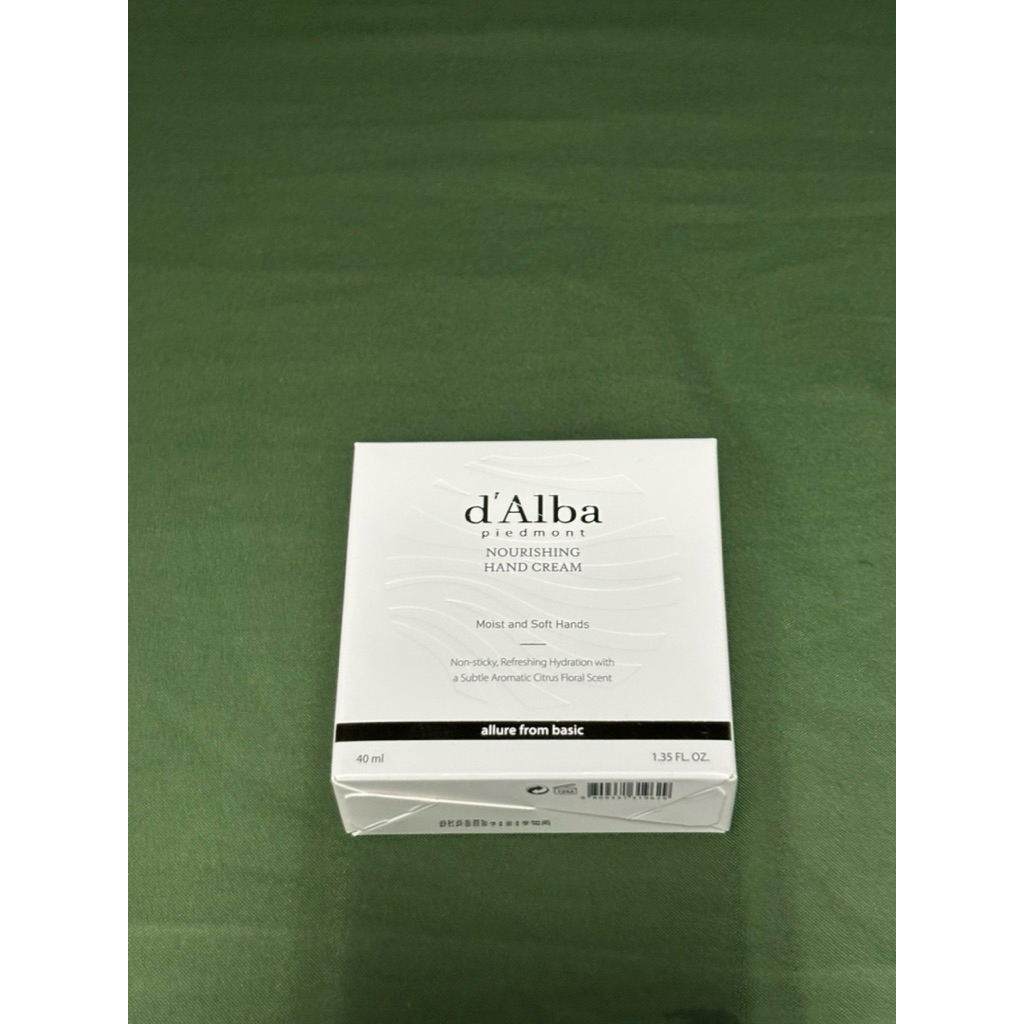 kem dưỡng da tay D’alba