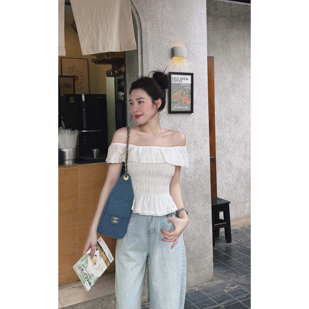 [LOẠI 1/ SẴN] ÁO TRỄ VAI KIỂU NỮ BORA VIỀN REN HOA NỔI BO CHUN DÁNG XOÈ 2MONDAY A183 | BigBuy360 - bigbuy360.vn