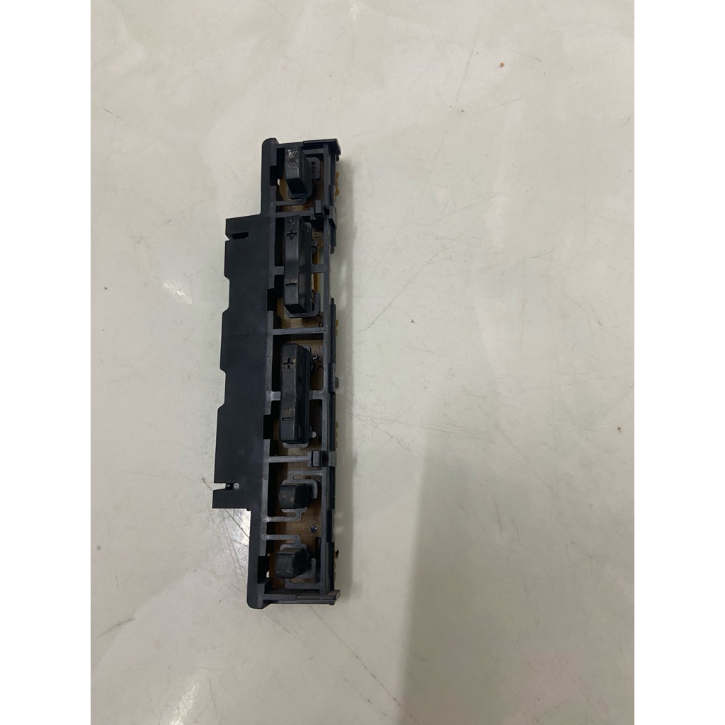 cụm nút bấm chức năng (keypad) thuộc bảng điều khiển trên tivi Sony KLV-32BX300