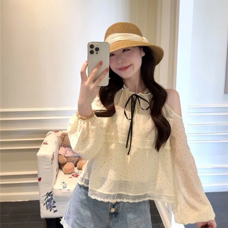 Áo sơ mi ren chấm bi YUMMY phối nơ đen, Áo trễ vai cổ bèo tay phồng phong cách thanh lịch A78 | BigBuy360 - bigbuy360.vn