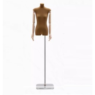 Manocanh Nữ Ngực Lép Có Tay Màu Vàng. Thân Màu Nâu