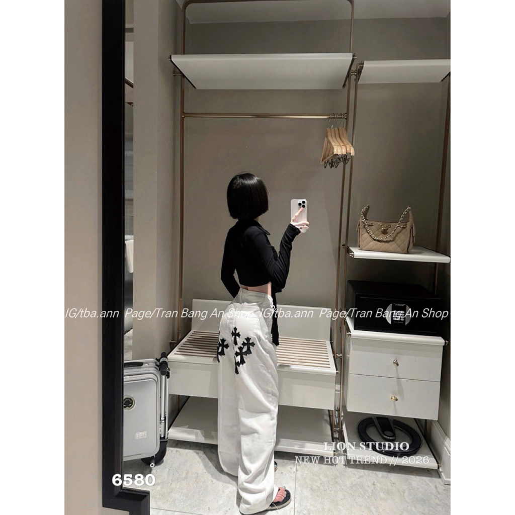 🦁LION STUDIO❤️ quần bò chomer trắng 6580 SML QCCC , Trung Quốc