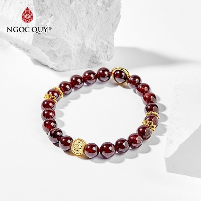 Vòng tay đá Garnet tự nhiên phối charm - Mẫu VC0331 - Ngọc Quý