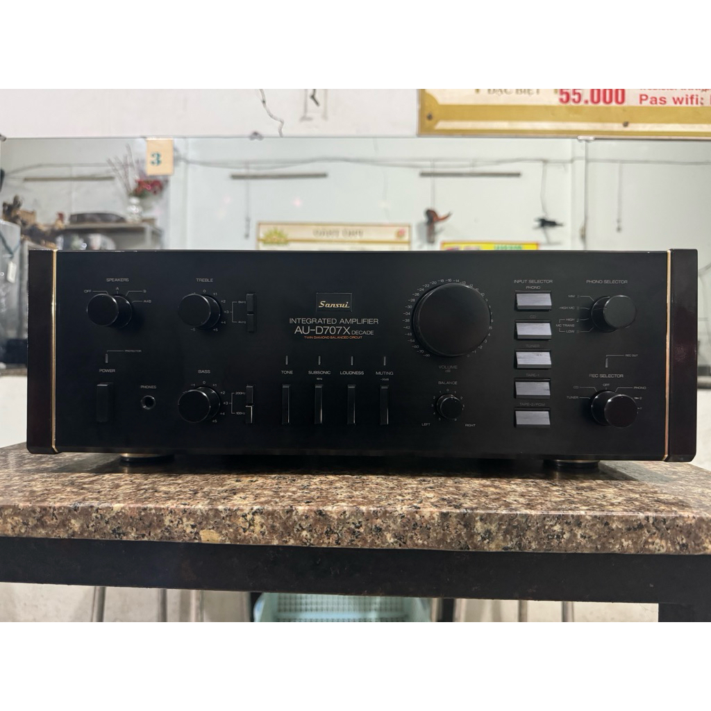 Amply Sansui AU-D707x decade công xuất 320w máy chạy 8 sò Sanken zin mới đẹp âm thanh rất hay