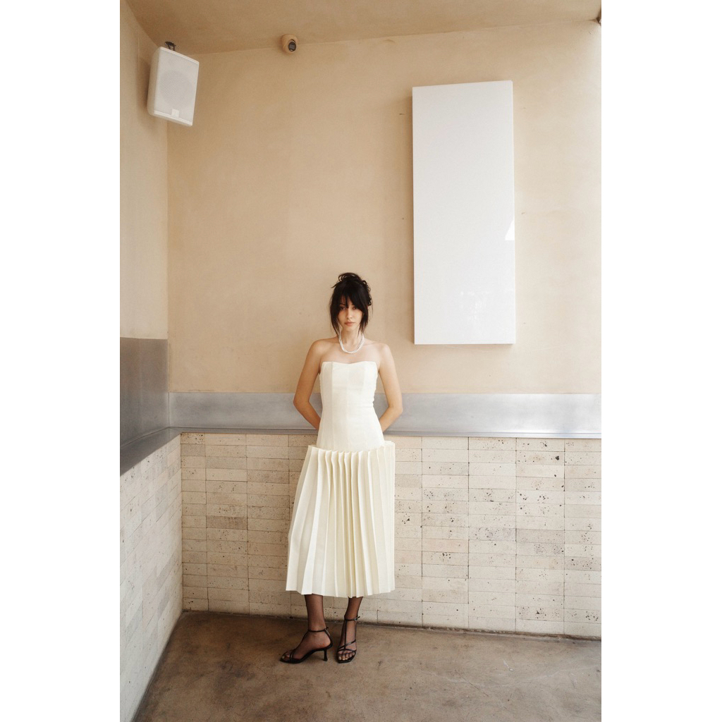 Doré studio - Đầm cúp ngực xếp ly - Noir Dress