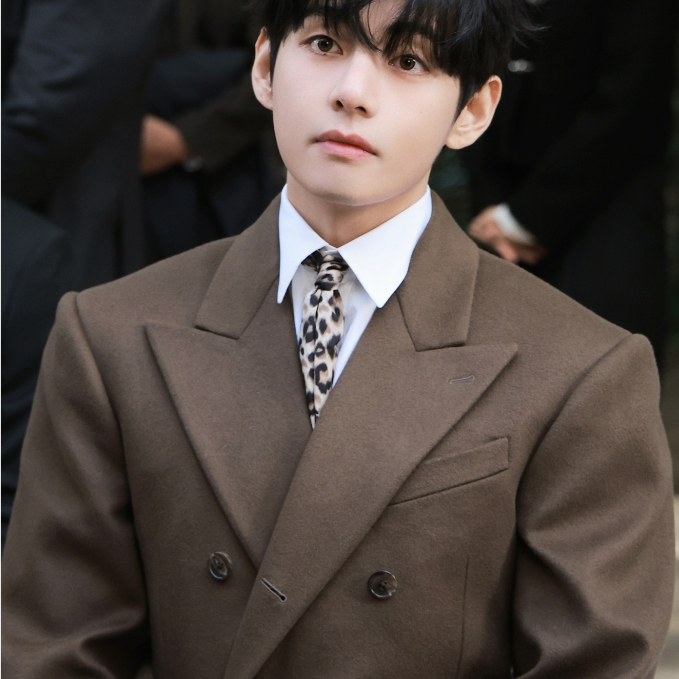 [HÀNG MỚI] Áo Khoác Dạ Dáng Dài V BTS (Taehyung) Long Overcoat - Lyn Lyn Fashion Áo Dạ Màu Nâu Cafe 